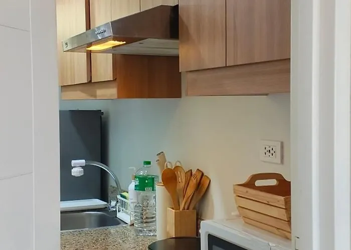 Elegant Style 1br Sunset View 10th Floor Sonora Garden Residences Apartahotel 3*